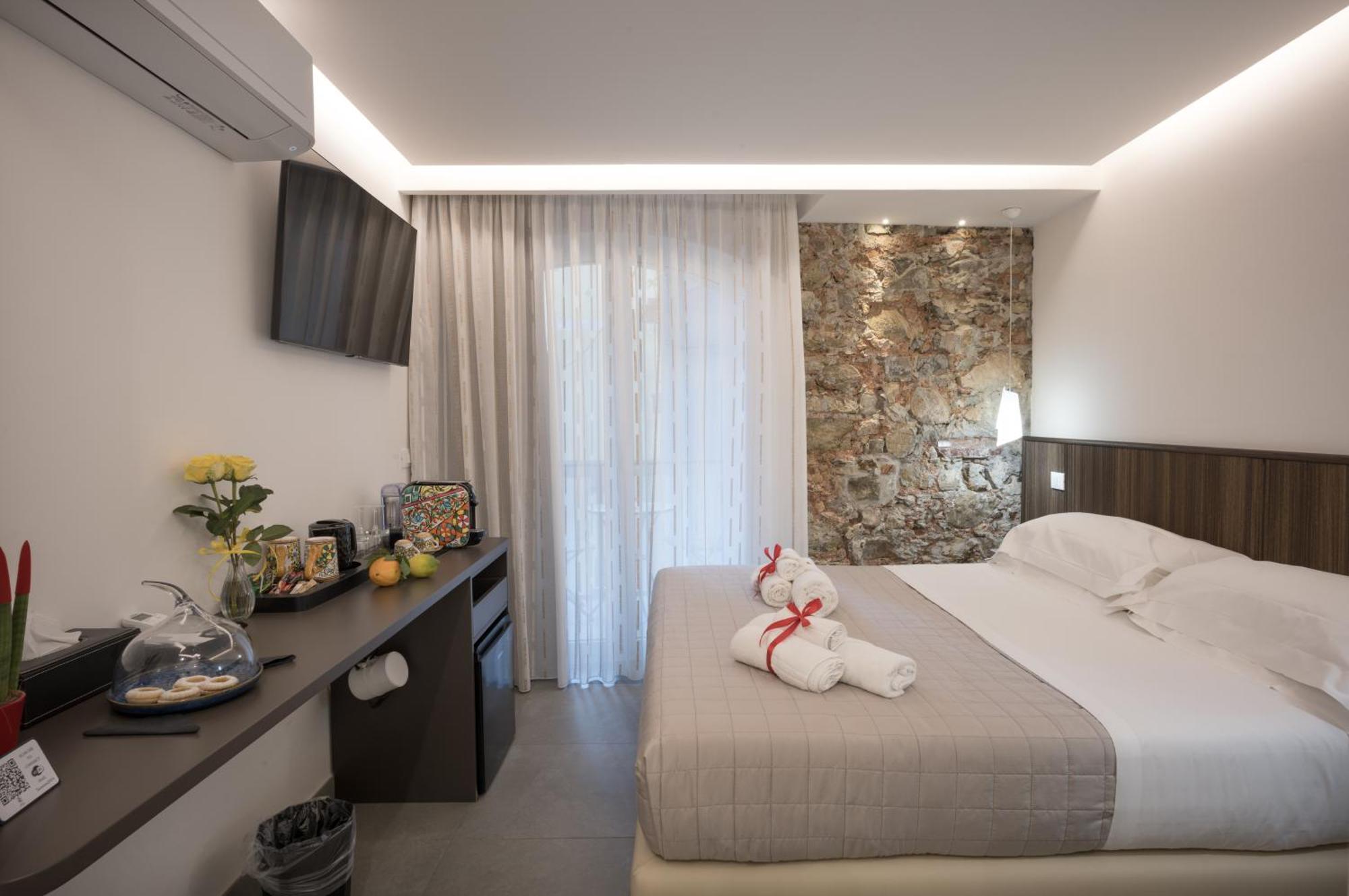 Taormina Charming Rooms Eksteriør billede